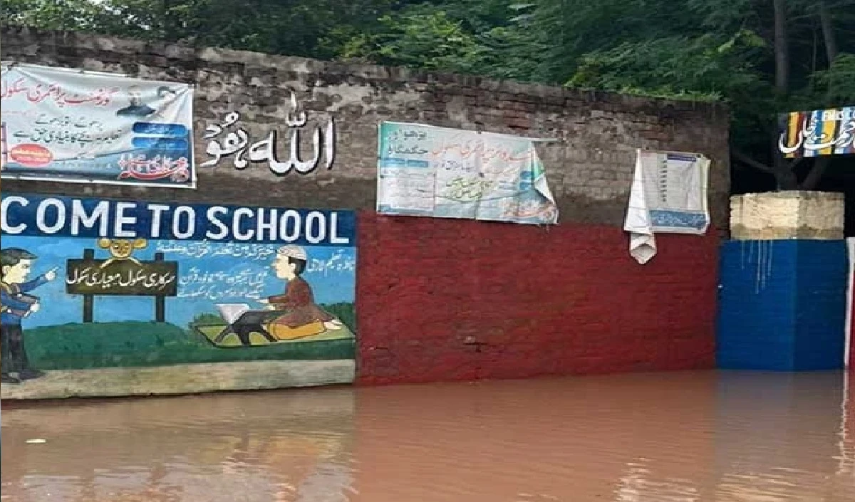 पाकिस्तान में बाढ़ ने शासन की खामियों को एक्सपोज करके रख दिया, नागरिक बेबस, परेशान