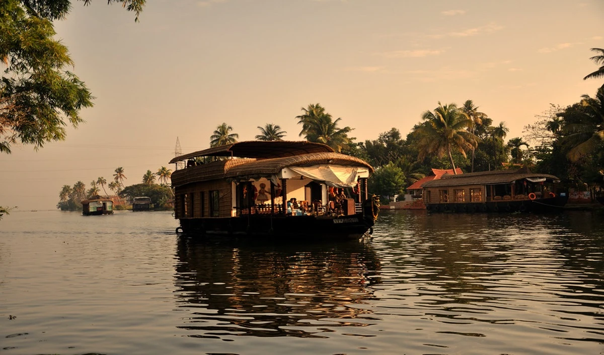 Travel Tips: सितंबर में इन जगहों पर सेलिब्रेट करें वेडिंग एनिवर्सरी, पार्टनर के साथ बिता सकेंगे रोमांटिक पल