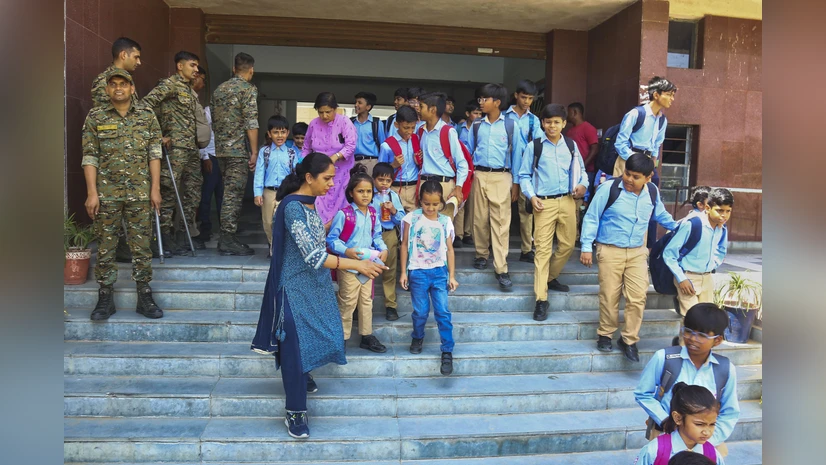जयपुर में सेंट जेवियर्स स्कूल को मिली बम से उड़ाने की धमकी, पुलिस ने शुरू किया सर्च ऑपरेशन