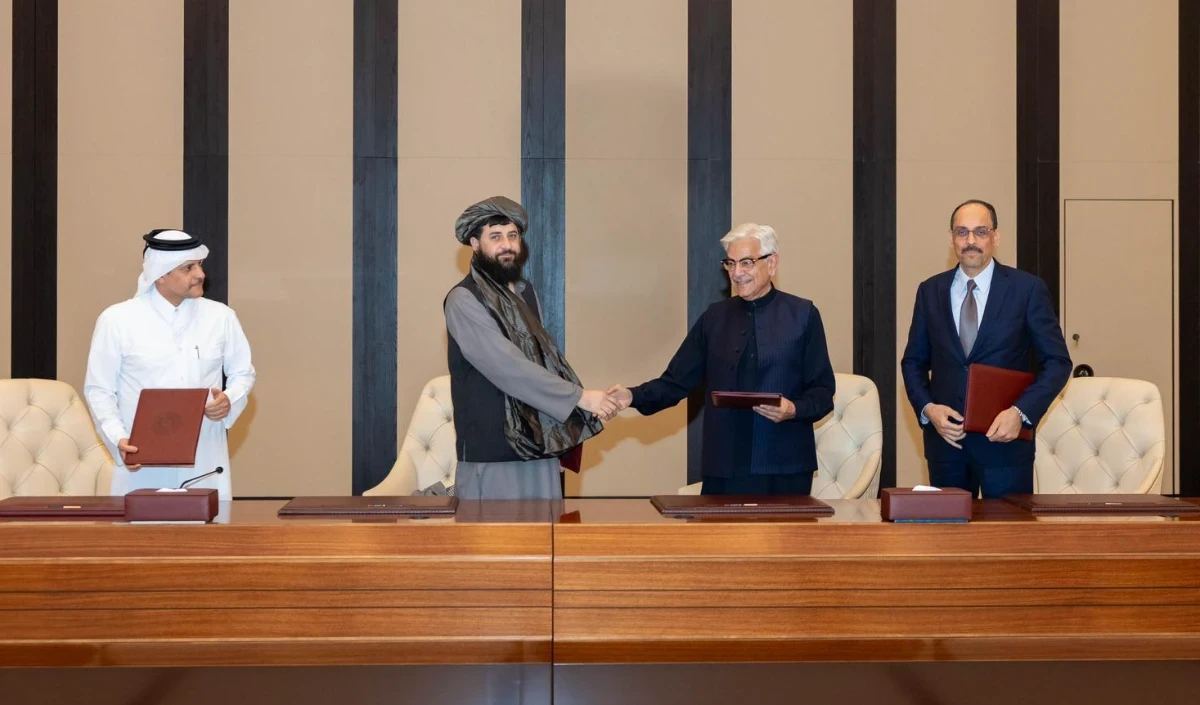 पाक संग संघर्ष विराम पर अफगानिस्तान की दो टूक, कहा- सम्मान और बातचीत से सुलझेंगे मसले