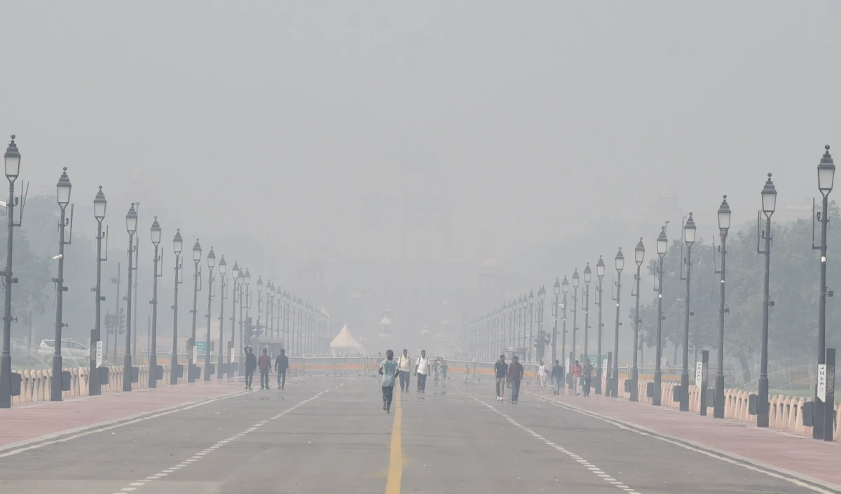 Delhi-NCR Air Quality | दिल्ली-NCR में दमघोंटू प्रदूषण का कहर, दिवाली के बाद AQI ‘बेहद खराब’ से ‘गंभीर’