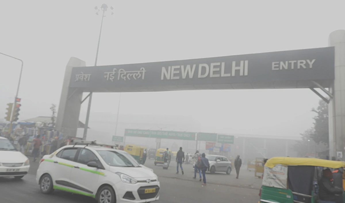 Diwali पर Delhi-NCR में जहरीली हवा: GRAP 2 लागू, AQI ‘Severe’ स्तर पार