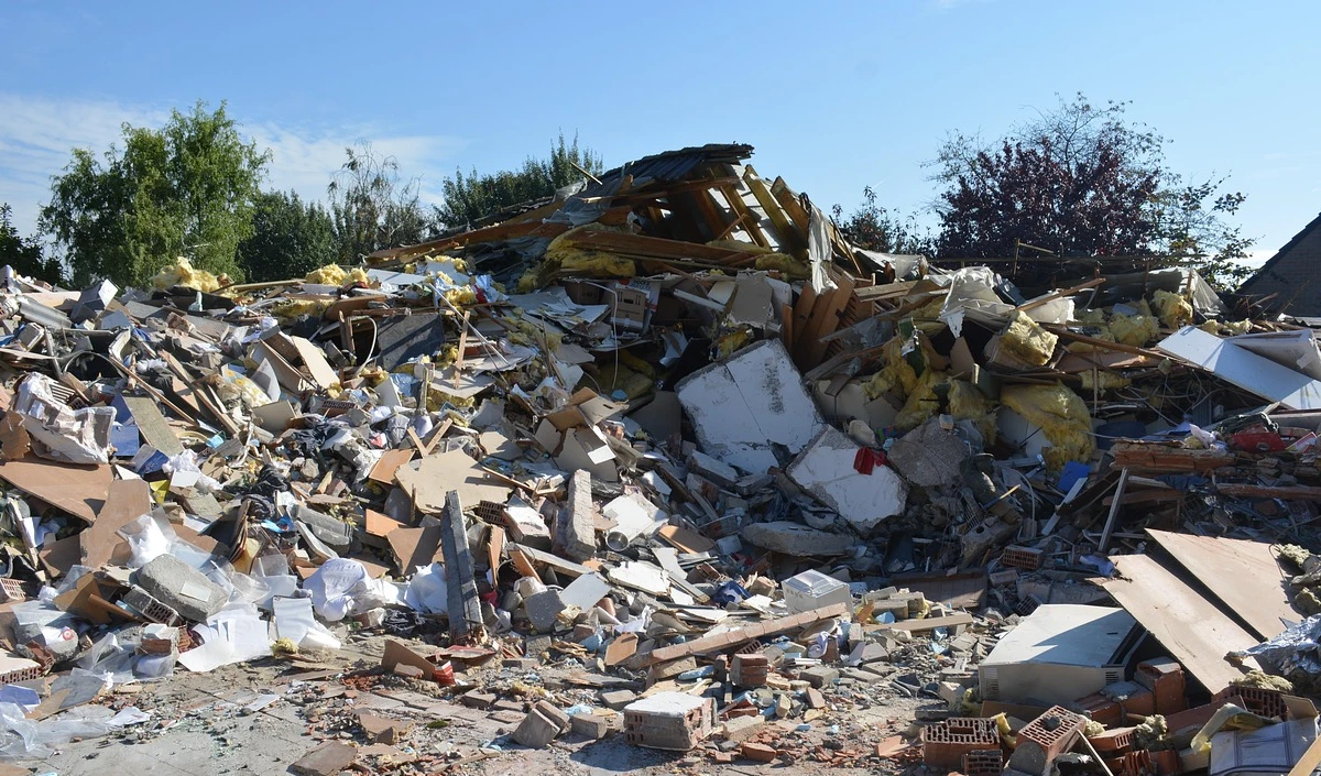 Explosion US Military Explosives Plant | अमेरिका में विस्फोटक प्लांट में महाविस्फोट, 19 लोग हुए लापता, 24 KM दूर तक महसूस हुए झटके