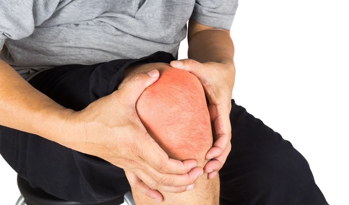 बदलते मौसम भयानक हो सकता है जोड़ों का दर्द, इन आसान तरीकों से अभी से करें बचाव