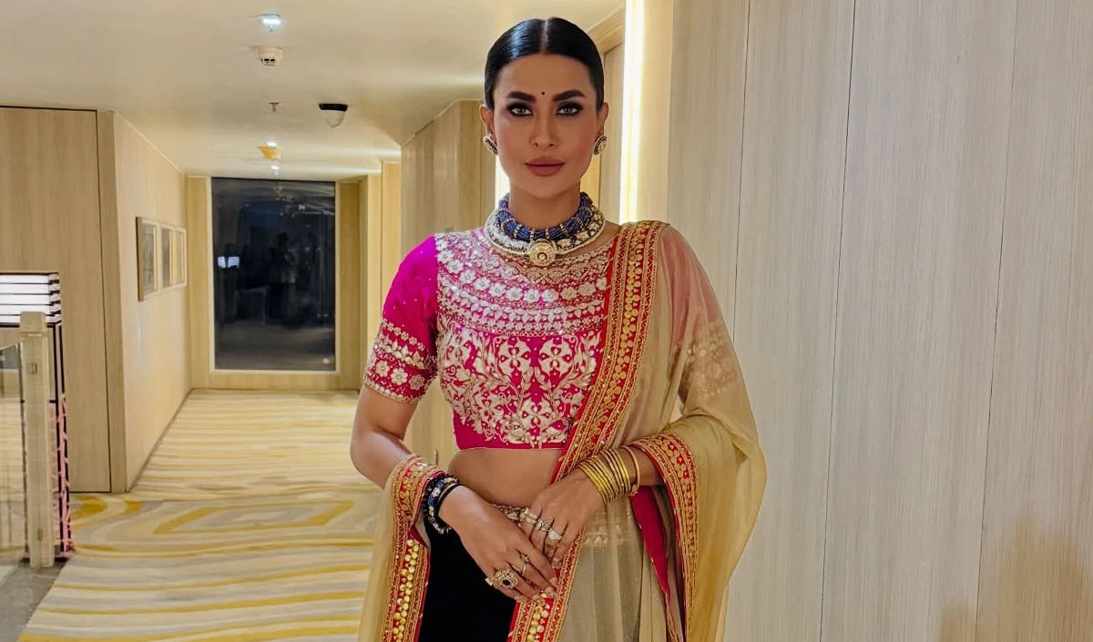 Pavitra Punia ने ‘मिस्ट्री मैन’ से की सीक्रेट सगाई, चेहरे पर बरकरार रहस्य