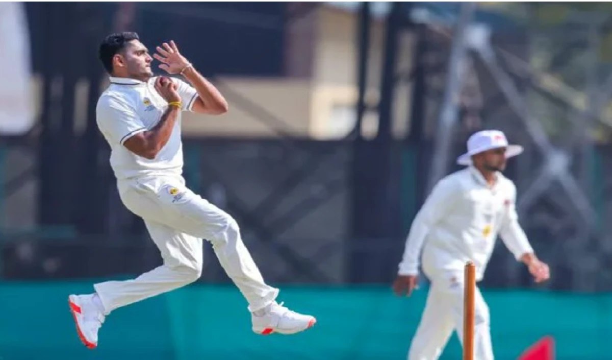 Ranji Trophy 2025: तुषार देशपांडे मैदान पर हुए बेहोश, ले जाना पड़ा अस्पताल