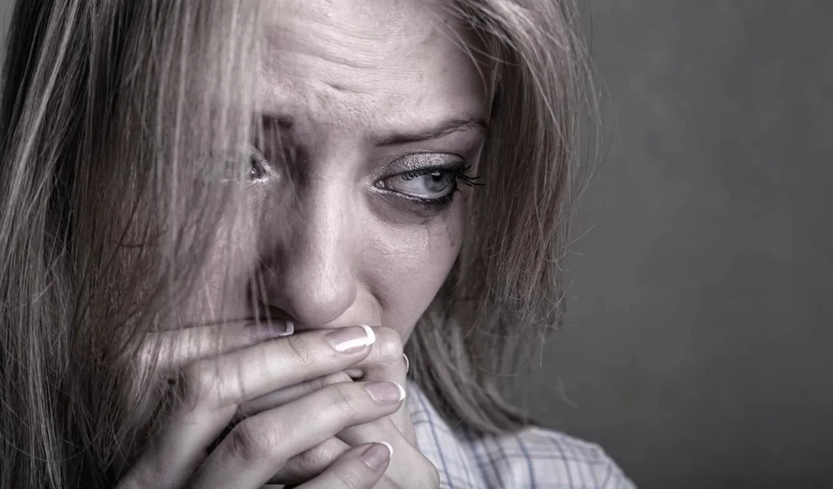 Women Health: इन हार्मोन्स की कमी से महिलाओं की जिंदगी पर पड़ते हैं ये गंभीर असर, पहचानें लक्षण