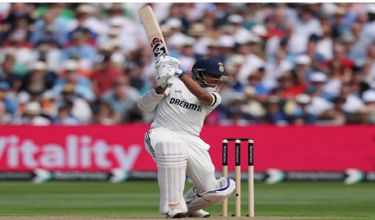 IND vs WI: यशस्वी जायसवाल ने किया कमाल, रोहित शर्मा का रिकॉर्ड ध्वस्त कर हासिल की ये उपलब्धि