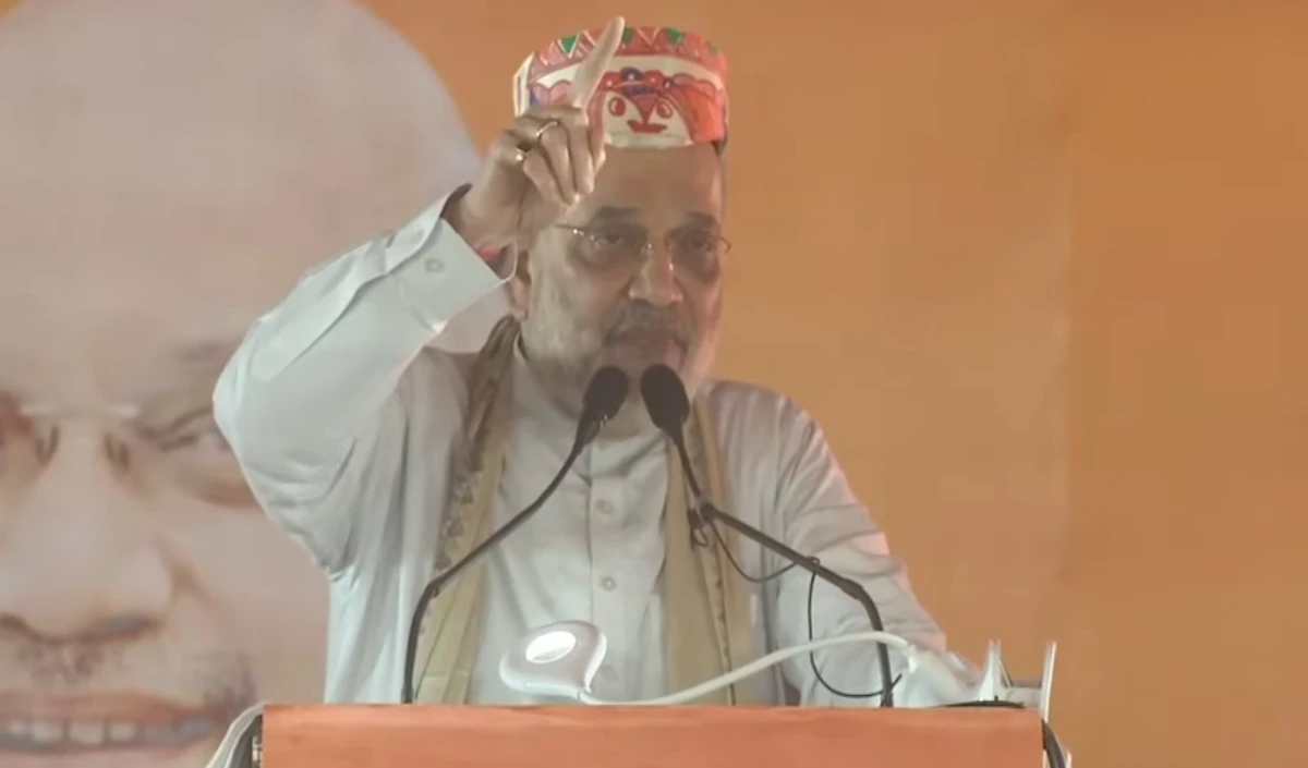 अमित शाह का राहुल पर वार: सेना को धर्म-जाति में बांटने की कोशिश, शर्म आनी चाहिए