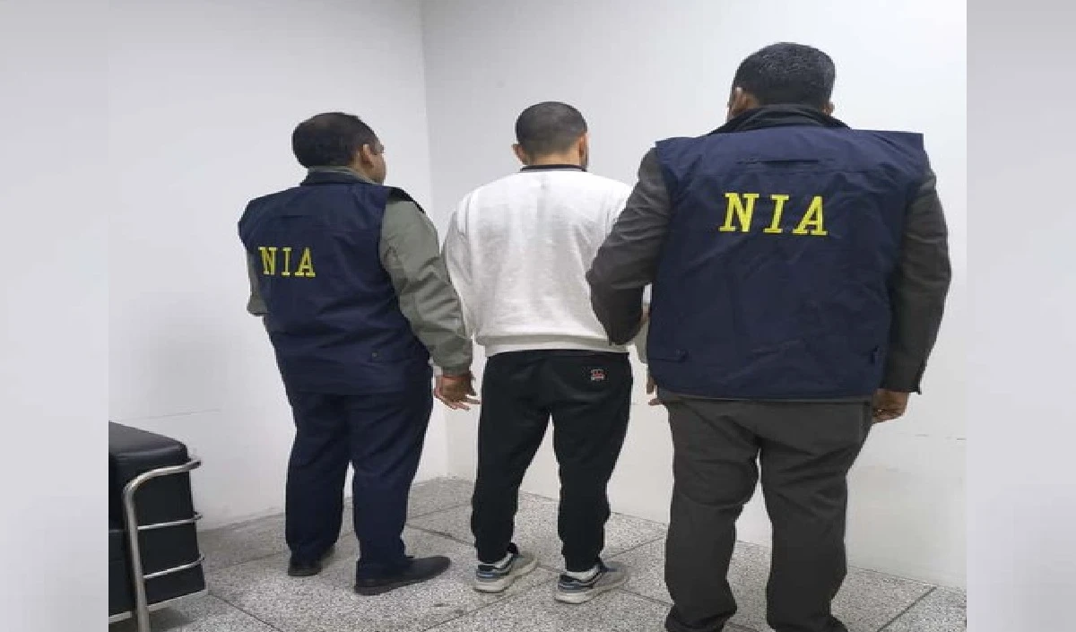 Anmol Bishnoi Extradition: बाबा सिद्दीकी हत्याकांड का मुख्य आरोपी अनमोल बिश्नोई अमेरिका से प्रत्यर्पण के बाद दिल्ली पहुंचा, पटियाला हाउस कोर्ट में पेशी