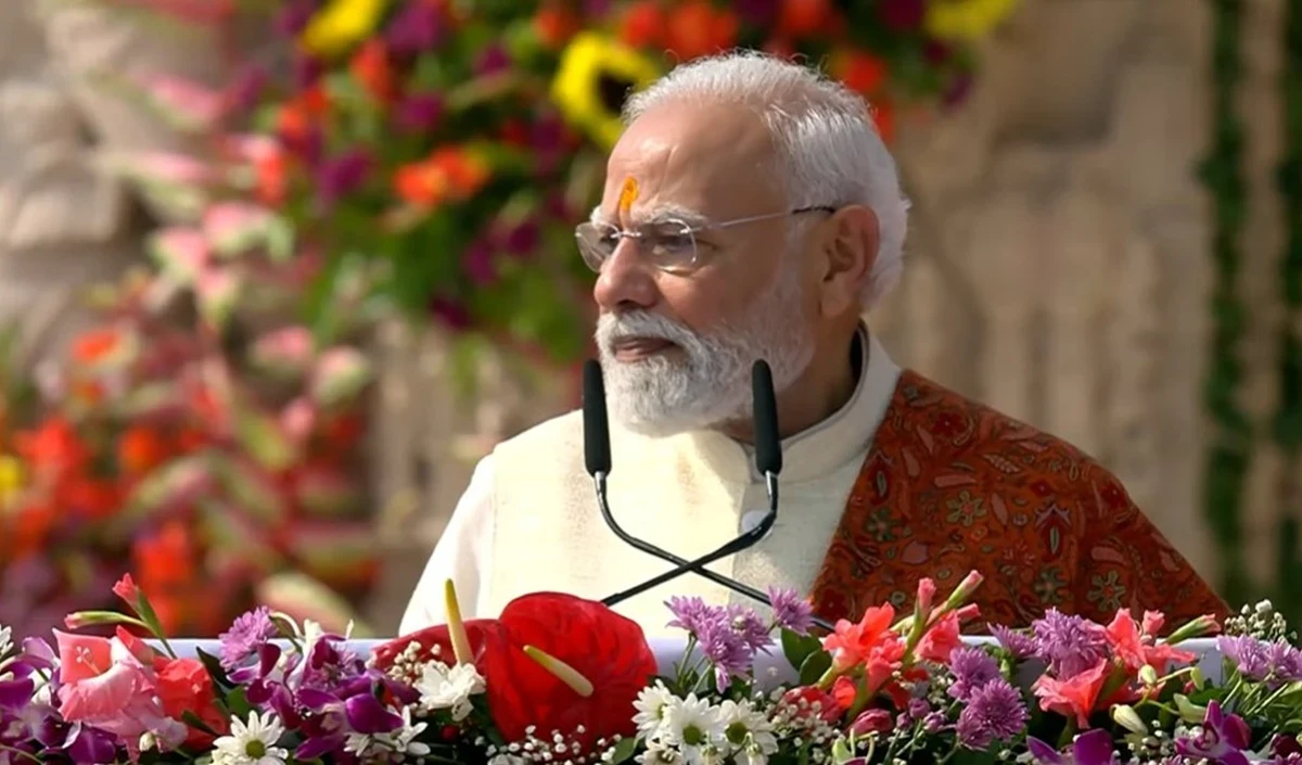 संविधान दिवस पर PM का आह्वान: हर नागरिक निभाए अपने कर्तव्य, तभी बनेगा ‘विकसित भारत’