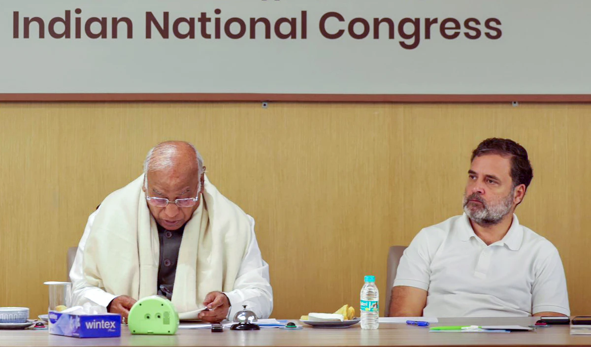 बिहार में कांग्रेस की हार पर मंथन: खड़गे-राहुल गांधी की अहम बैठक, गठबंधन पर उठे सवाल