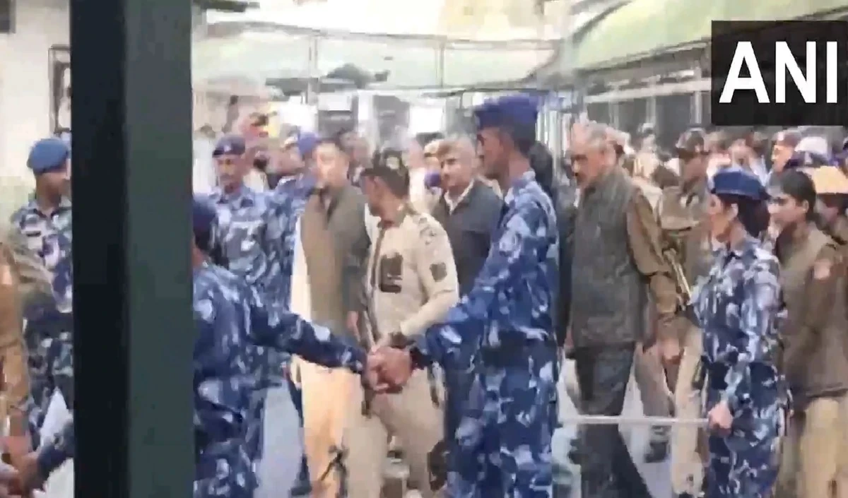 Red Fort car blast: NIA की बड़ी कामयाबी, आत्मघाती हमलावर को पनाह देने वाला फरीदाबाद से धरा, सातवीं गिरफ्तारी