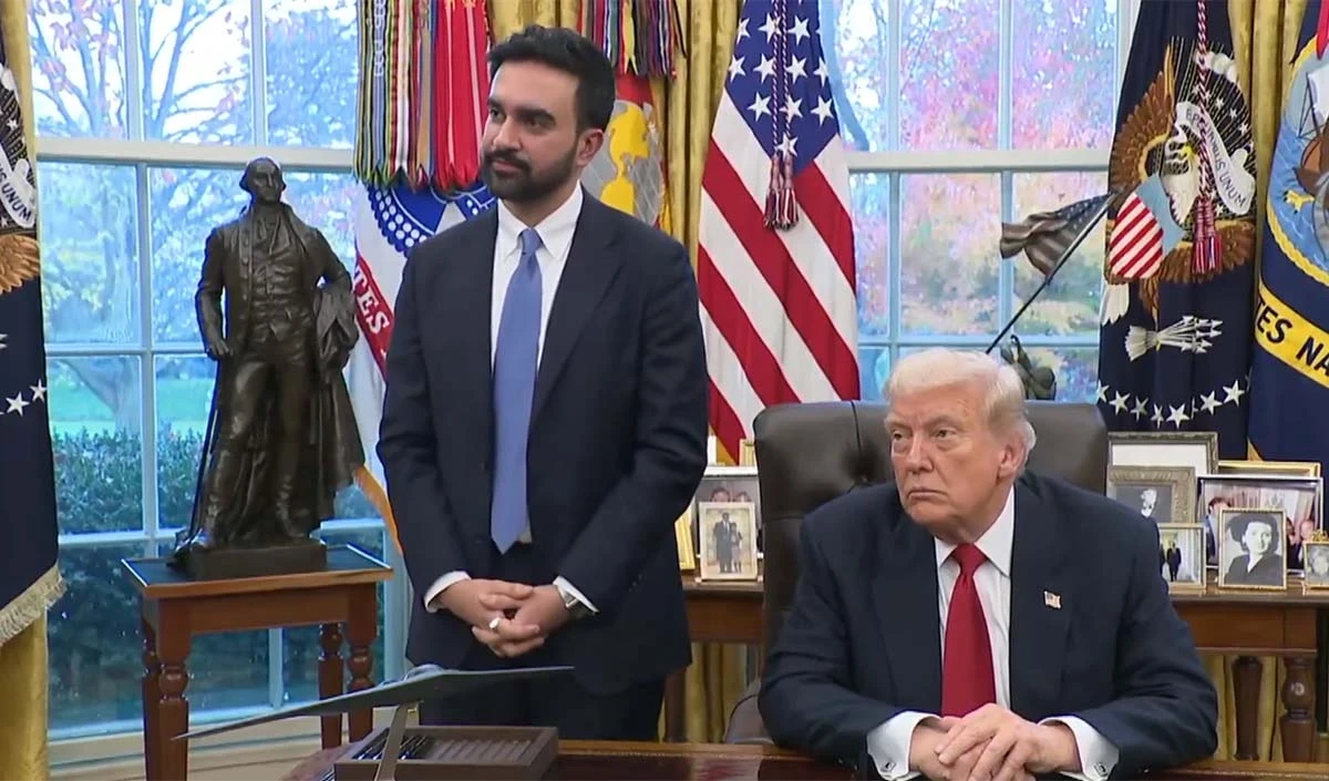 न्यूयॉर्क के मेयर-इलेक्ट की व्हाइट हाउस में ‘अजीब’ मुलाकात: UFC किताब और ट्रंप का बदला अंदाज़