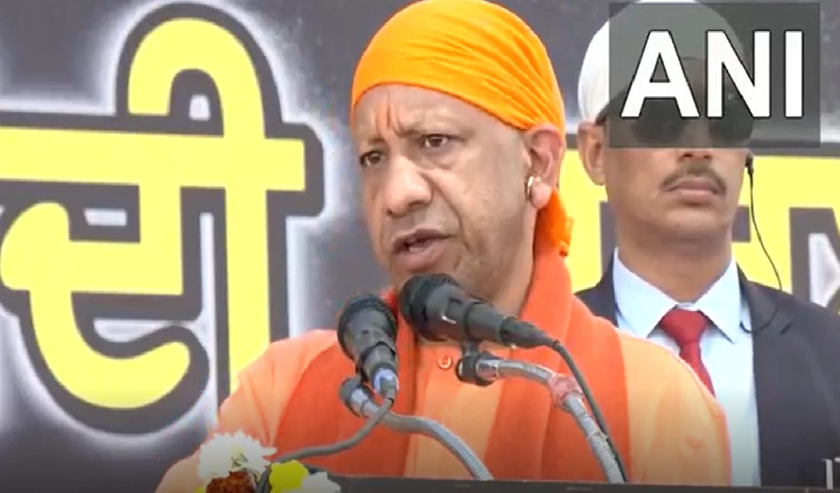 योगी का तीखा हमला: मुगलों ने हिंदू पहचान मिटाने की कोशिश की, गुरुओं ने दी कुर्बानी