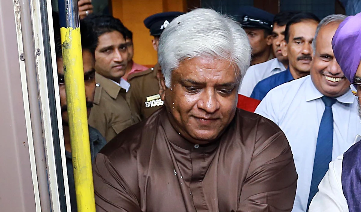 श्रीलंका के वर्ल्ड चैम्पियन कप्तान अर्जुन रणतुंगा की बढ़ीं मुश्किलें, गिरफ्तार करने की हो रही तैयारी, जानें पूरा मामला