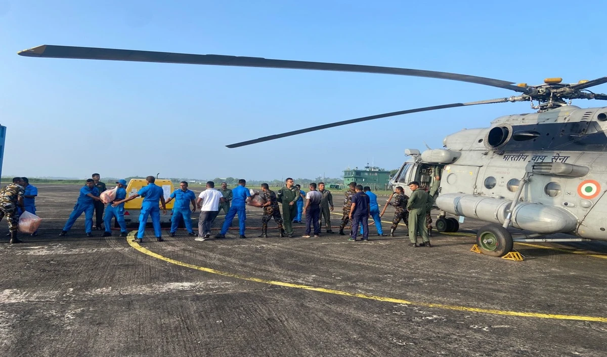 Sagar Bandhu: भारतीय वायु सेना का पराक्रम: NDRF के साथ मिलकर श्रीलंका को चक्रवात दित्वा से बचाया, राहत सामग्री पहुंची