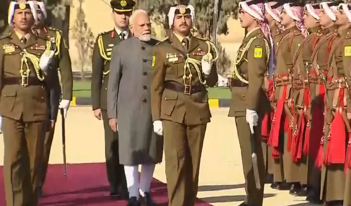 Jorden में दिखा पीएम मोदी का जलवा, स्वागत में बिछा दी रेड कार्पेट