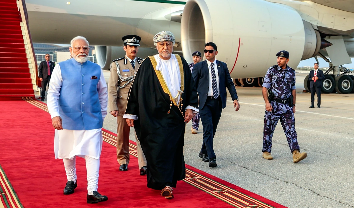 Prime Minister Modi तीन देशों की यात्रा के अंतिम चरण में Oman पहुंचे