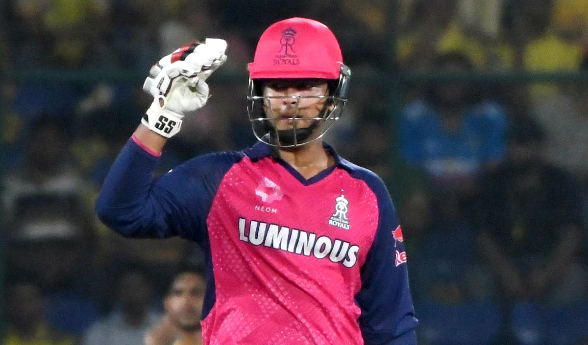 डीविलियर्स का रिकॉर्ड टूटा! 14 साल के वैभव सूर्यवंशी ने मचाई तबाही, ठोके 190 रन