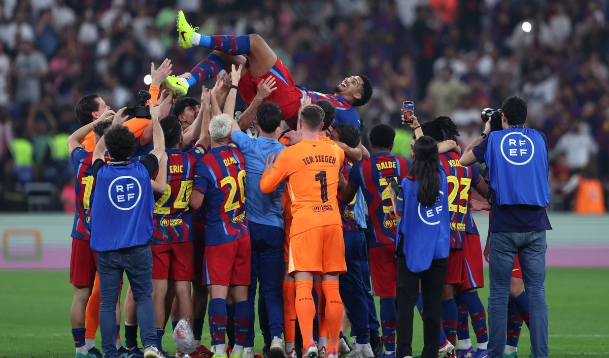 Super Cup जीत के बाद जोआन लापोर्ता ने बार्सिलोना के भविष्य, कोच और चुनावों पर क्या कहा