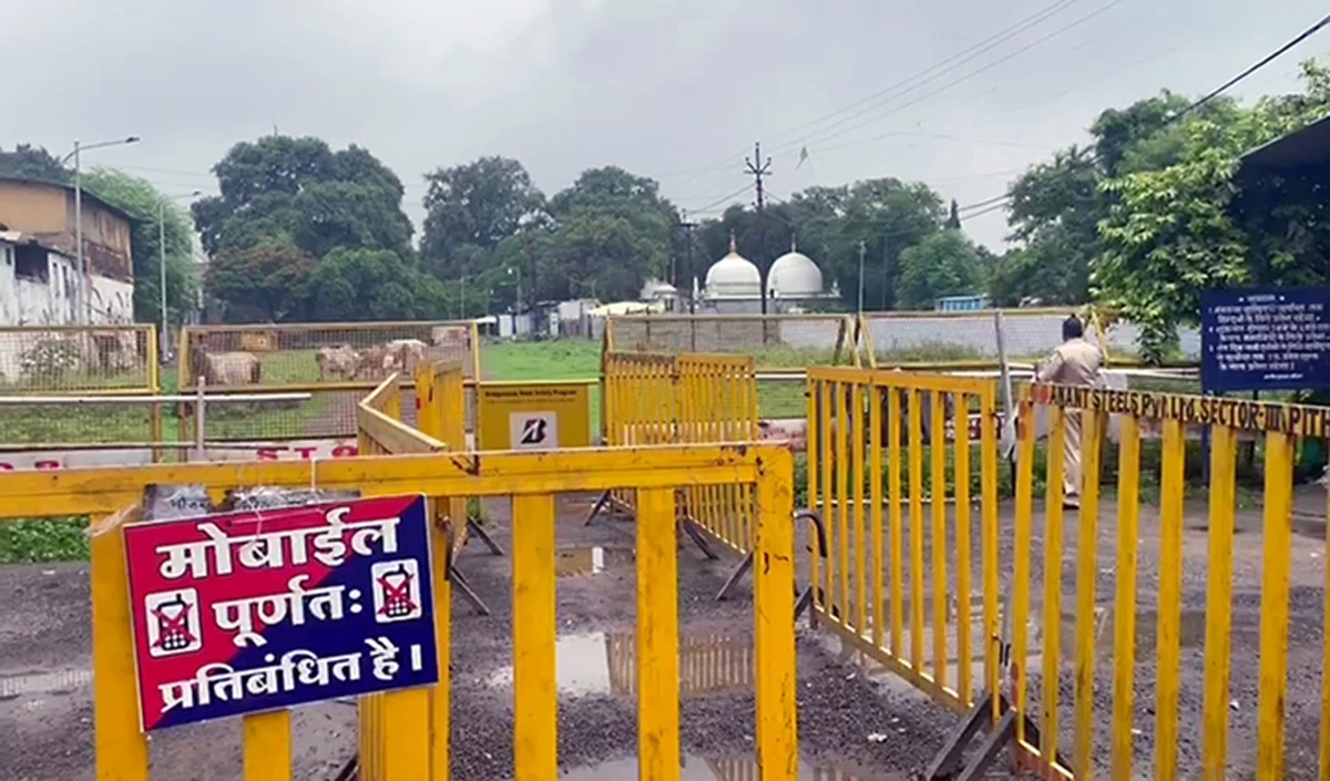 Yes Milord। पूजा-नमाज के ‘सुप्रीम’ आदेश के बाद भोजशाला में क्या हुआ?
