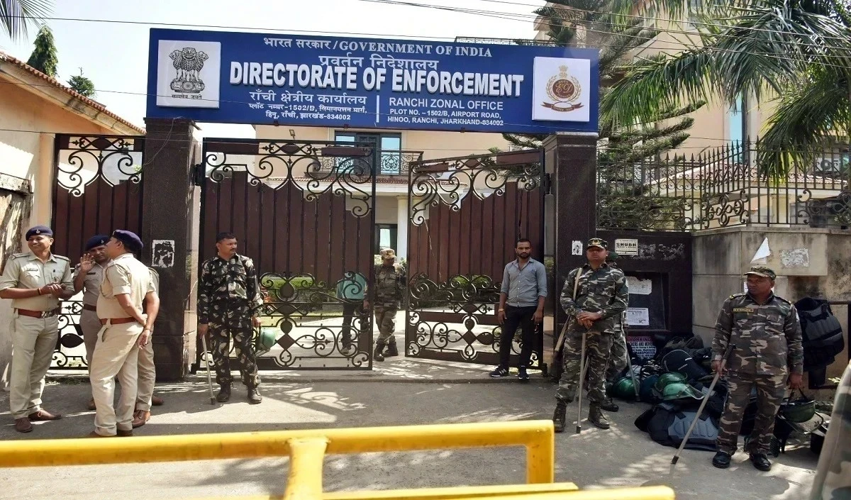 रिश्वतखोरी से जुड़े धन शोधन मामले में ED ने गुजरात के IAS officer को गिरफ्तार किया
