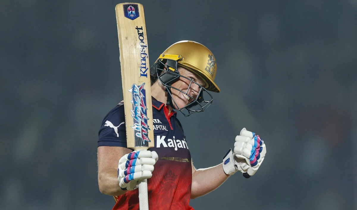 WPL 2026 Final में RCB, Grace Harris के तूफान में उड़ी UP, एकतरफा मुकाबले में रौंदा