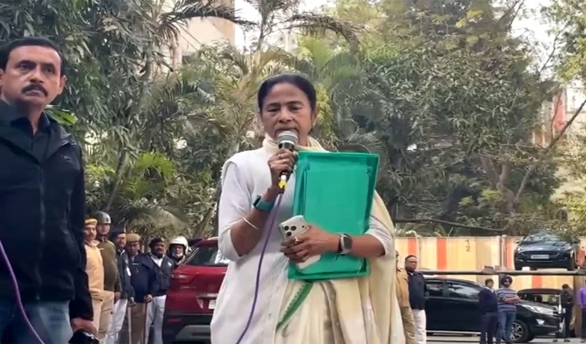 ED vs Mamata Banerjee: अब हाई कोर्ट में होगी सियासी जंग, तृणमूल कांग्रेस ने बताया राजनीतिक प्रतिशोध