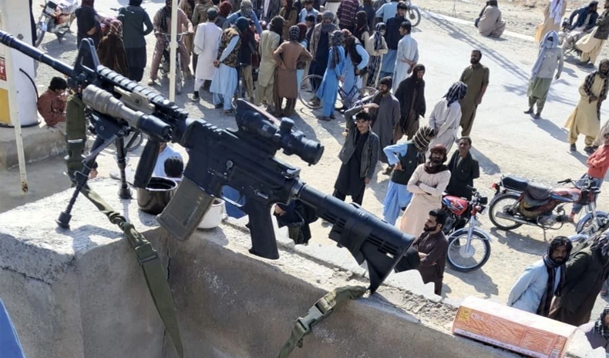 पाकिस्तान के 12 शहरों पर भयंकर हमला, BLA के खौफ से पोस्ट छोड़कर भागी सेना