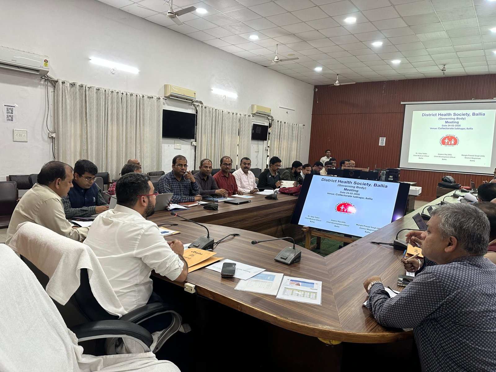 जिला स्वास्थ्य समिति की समीक्षा बैठक में कड़े निर्देश