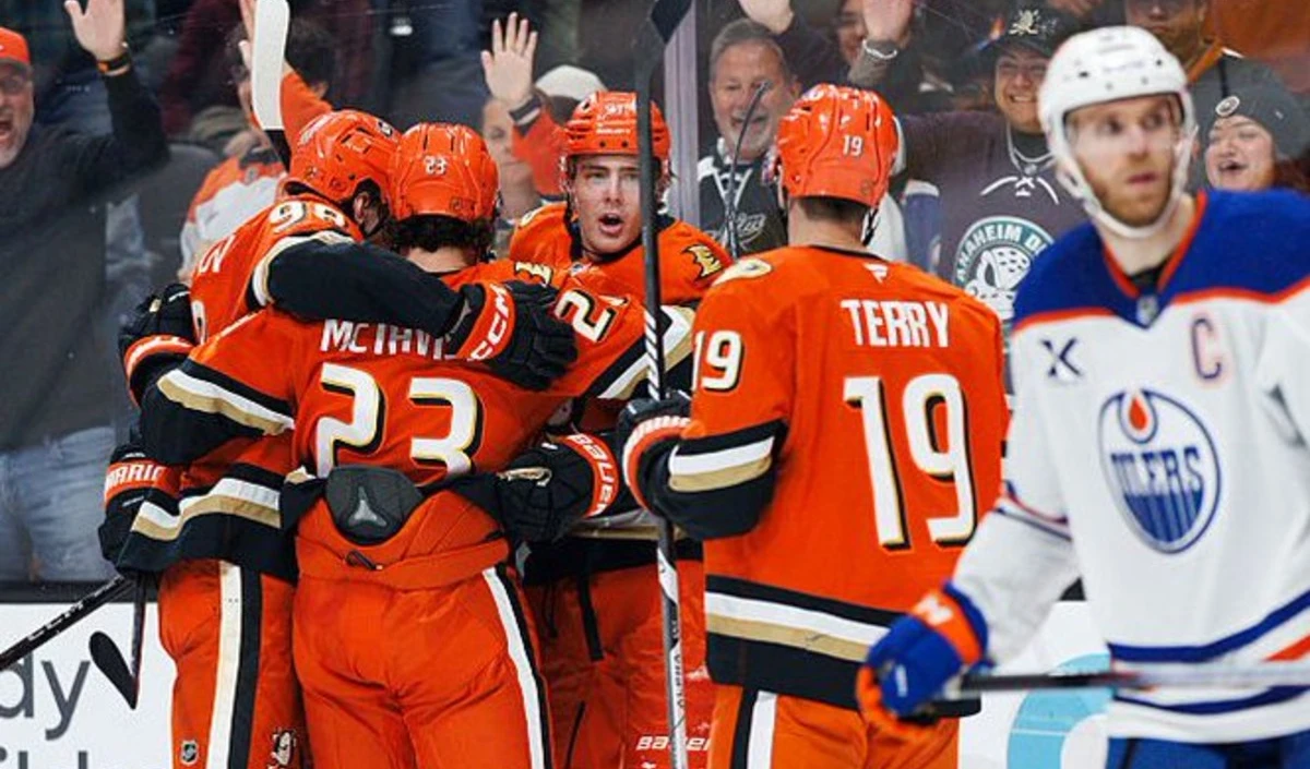 Playoff की रेस में Anaheim Ducks की बड़ी चुनौती, 7वीं घरेलू जीत के लिए Winnipeg Jets से होगी भिड़ंत।
