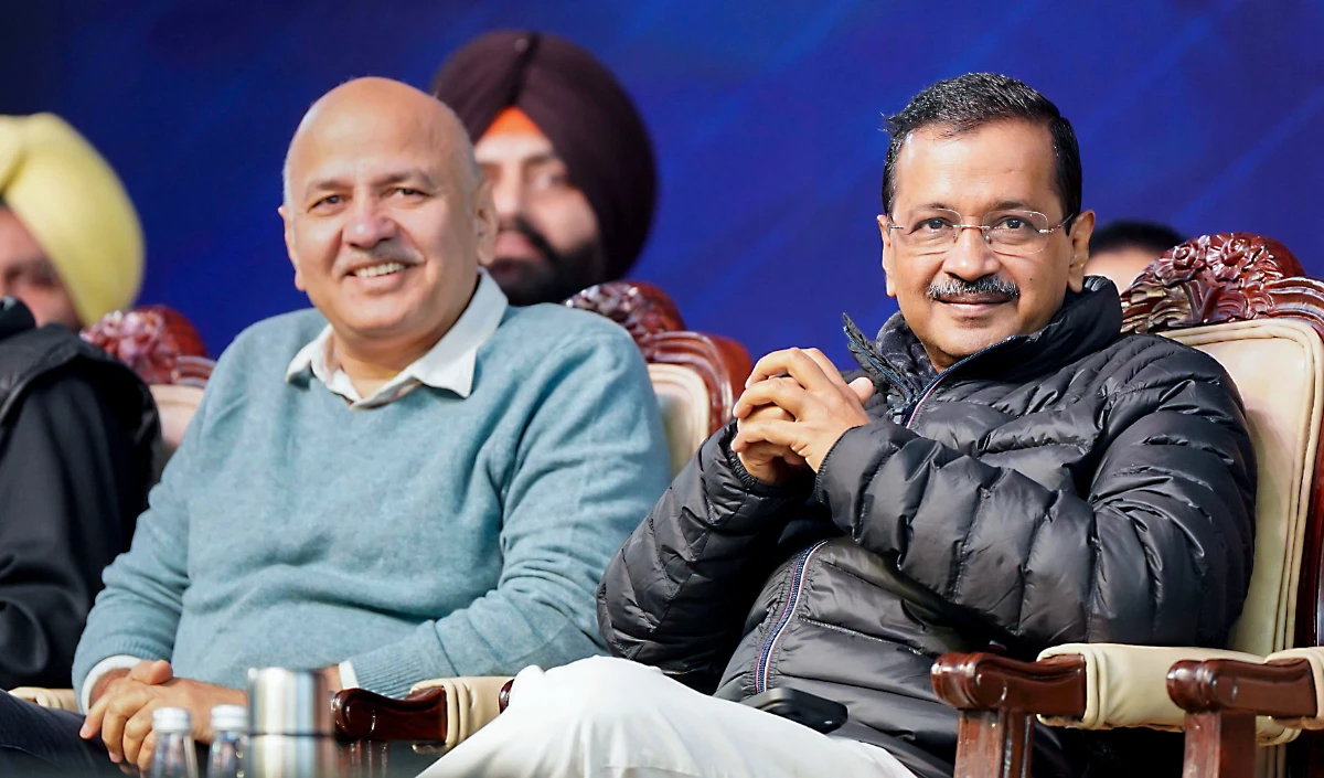 Delhi Liquor Scam | फिर शुरू होगी कानूनी रंजिश! Arvind Kejriwal और Manish Sisodia को मिली क्लीन चिट को दिल्ली हाई कोर्ट में चुनौती देगी CBI
