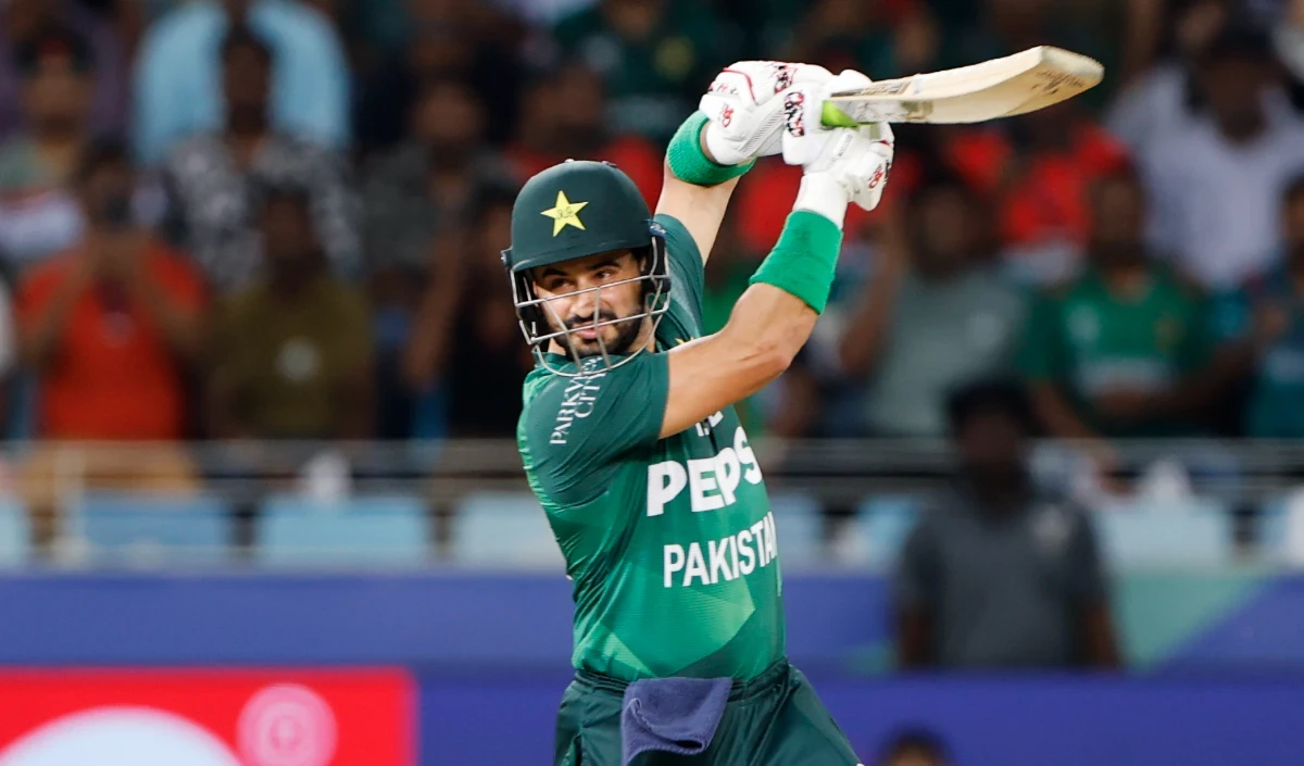 T20 World Cup में Farhan का तूफानी शतक, पर Irfan Pathan ने पकड़ी ‘गलती’, Pakistan की जीत में भी बवाल