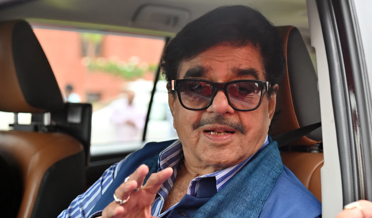 Shatrughan Sinha पहुँचे Bombay High Court! अपनी आवाज, नाम और ‘पर्सनैलिटी राइट्स’ के दुरुपयोग पर लगाई रोक की मांग