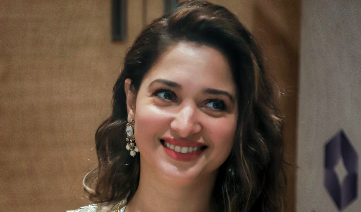Mysore Sandal Soap Controversy | Tamannaah Bhatia बनीं ब्रांड एंबेसडर, ‘गैर-कन्नड़’ चेहरे को लेकर छिड़ी सियासी जंग