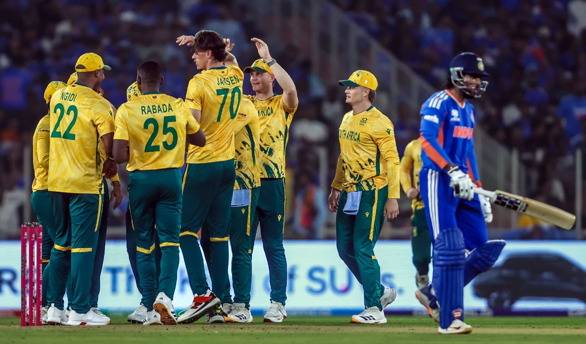 T20 World Cup में हार से Team India में हाहाकार, Tilak Varma बाहर, प्लेइंग XI में होंगे बड़े बदलाव?