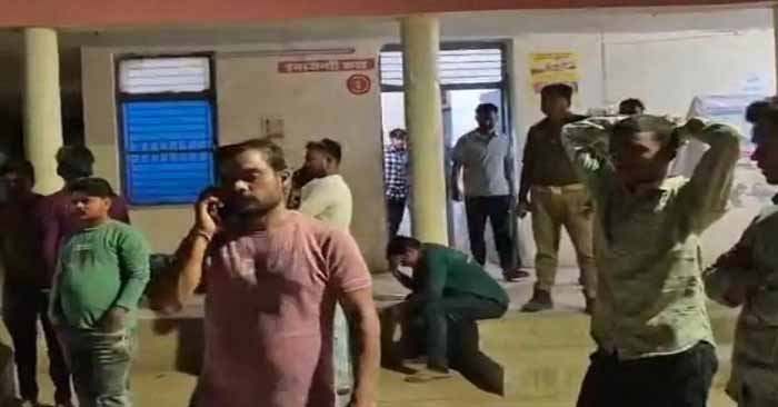 Ballia-रसड़ा में सामने से दो बाइकों की टक्कर, दो युवकों की मौत