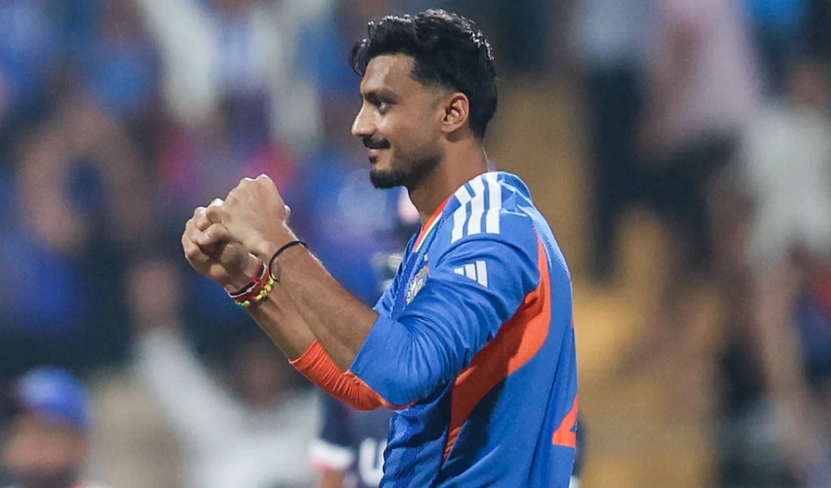 T20 World Cup: हवा में उड़कर Axar Patel ने लपका ‘Catch of the Match’, पलट दी इंग्लैंड के खिलाफ बाजी