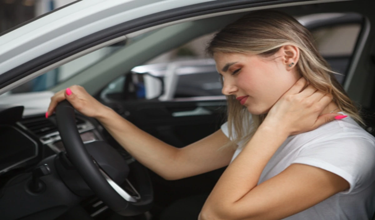 Health Tips: Car Driving से आपकी Spine हो रही है खराब, स्पाइन सर्जन ने बताए ये Golden Rules