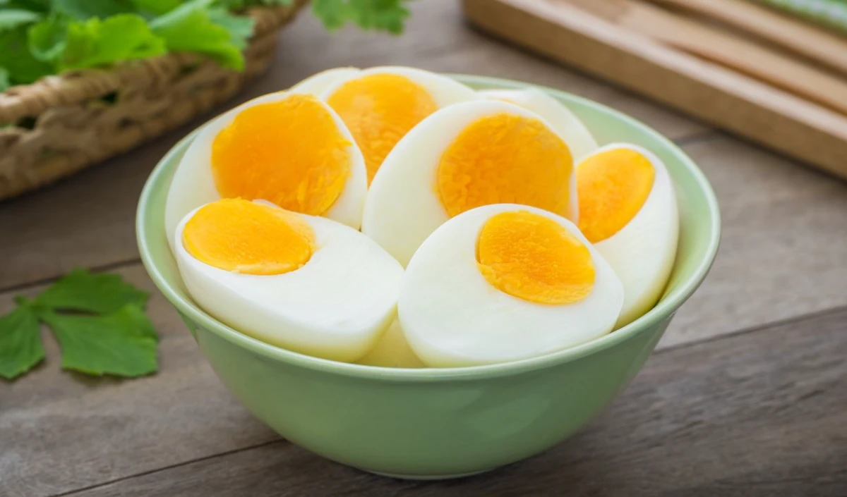 क्या होगा अगर आप रोज खाएं अंडा? Expert ने बताए दिमाग से लेकर आंखों तक के लिए इसके Health Benefits