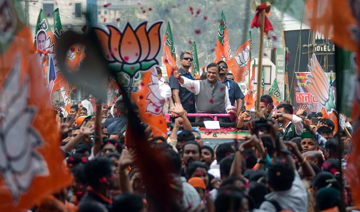 Himanta की Jan Ashirwad Yatra ने बदला Assam का सियासी माहौल, 800 Km के सफर से विपक्ष में खलबली