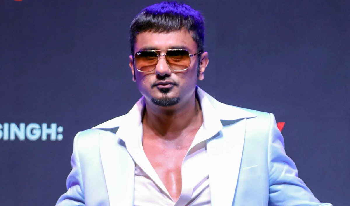 Dubai से Honey Singh ने फैंस को दिया अपडेट, ‘हम सुरक्षित हैं और काम कर रहे हैं’