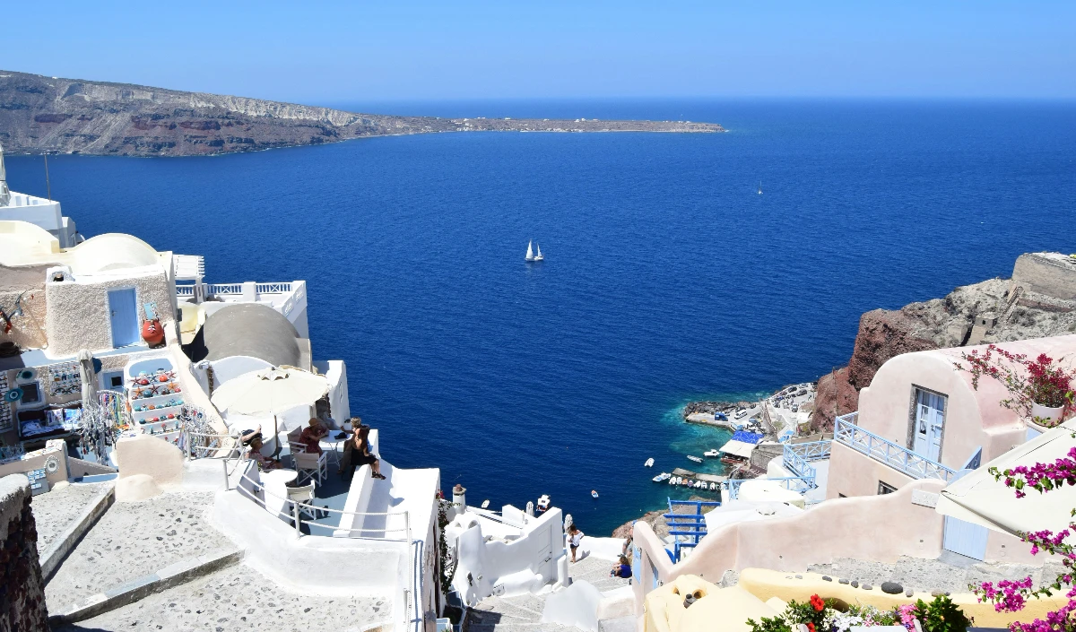 Maldives-Paris हुए पुराने, Honeymoon के लिए Couples की नई पसंद बनीं ये Top International Destinations