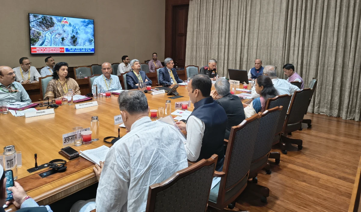 Rajnath Singh का एक्शन मोड, West Asia संकट के बीच BRO और सैन्य तैयारियों पर की अहम बैठक