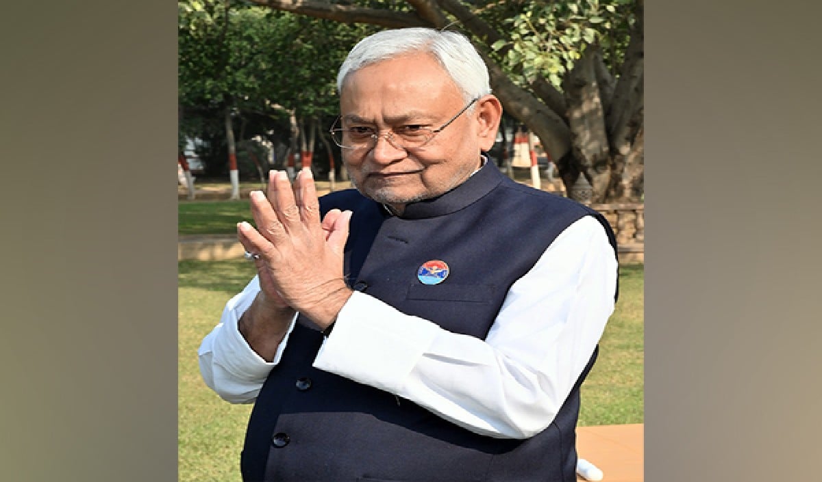 Bihar में Nitish युग का अंत, CM पद से इस्तीफे के बाद बोले- ‘मेरे मार्गदर्शन में चलेगी नई NDA सरकार’