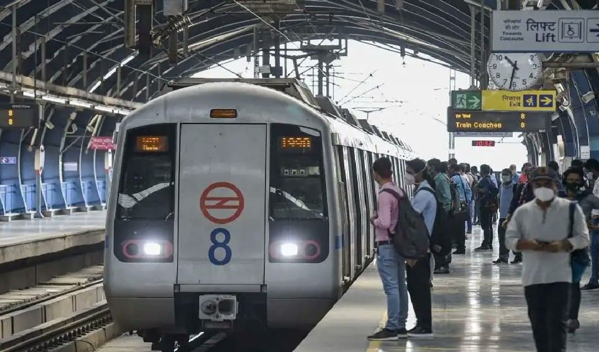 IPL फैंस के लिए अच्छी खबर, आधी रात तक चलेगी दिल्ली मेट्रो, इतने बजे तक उपलब्ध रहेगी Metro
