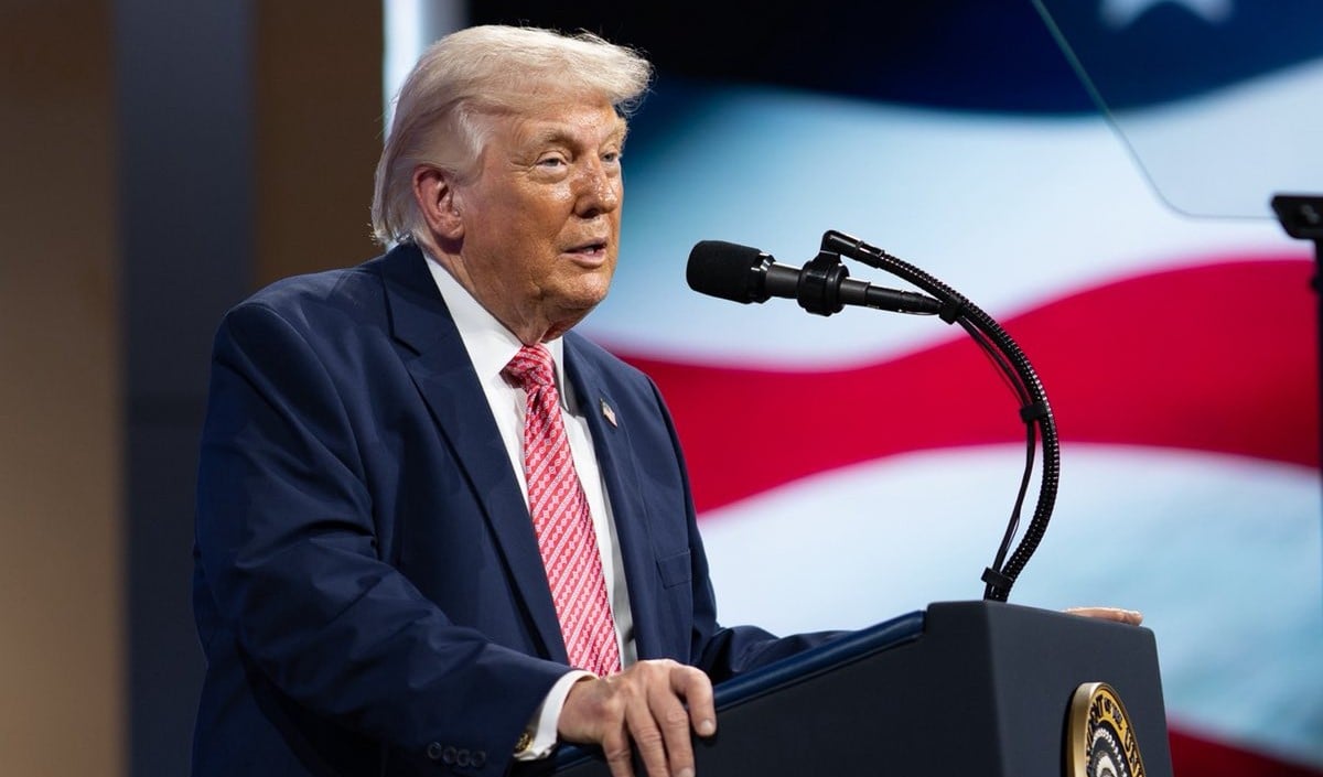 Deadline खत्म, अब… Hormuz पर भड़के Donald Trump की Iran को सीधी धमकी