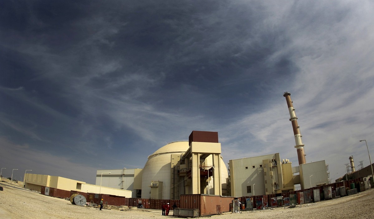 Iran के Bushehr न्यूक्लियर प्लांट पर मंडराता खतरा, Russia ने आनन-फानन में वापस बुलाए कर्मचारी