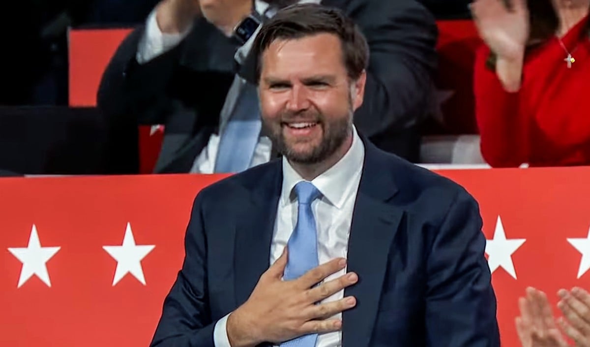 US-Iran Ceasefire Deal | अमेरिका-ईरान संबंधों में जमी बर्फ पिघलने की उम्मीद! JD Vance ने ‘ऐतिहासिक’ वार्ता के बाद दिए बड़े संकेत